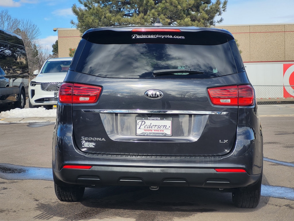 Used 2021 Kia Sedona LX Van Passenger Van