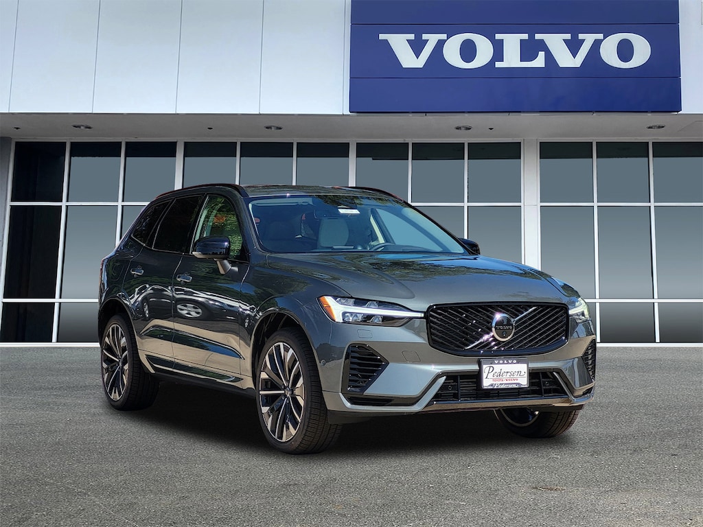 New 2026 Volvo XC60 plug-in hybrid T8 Ultra SUV