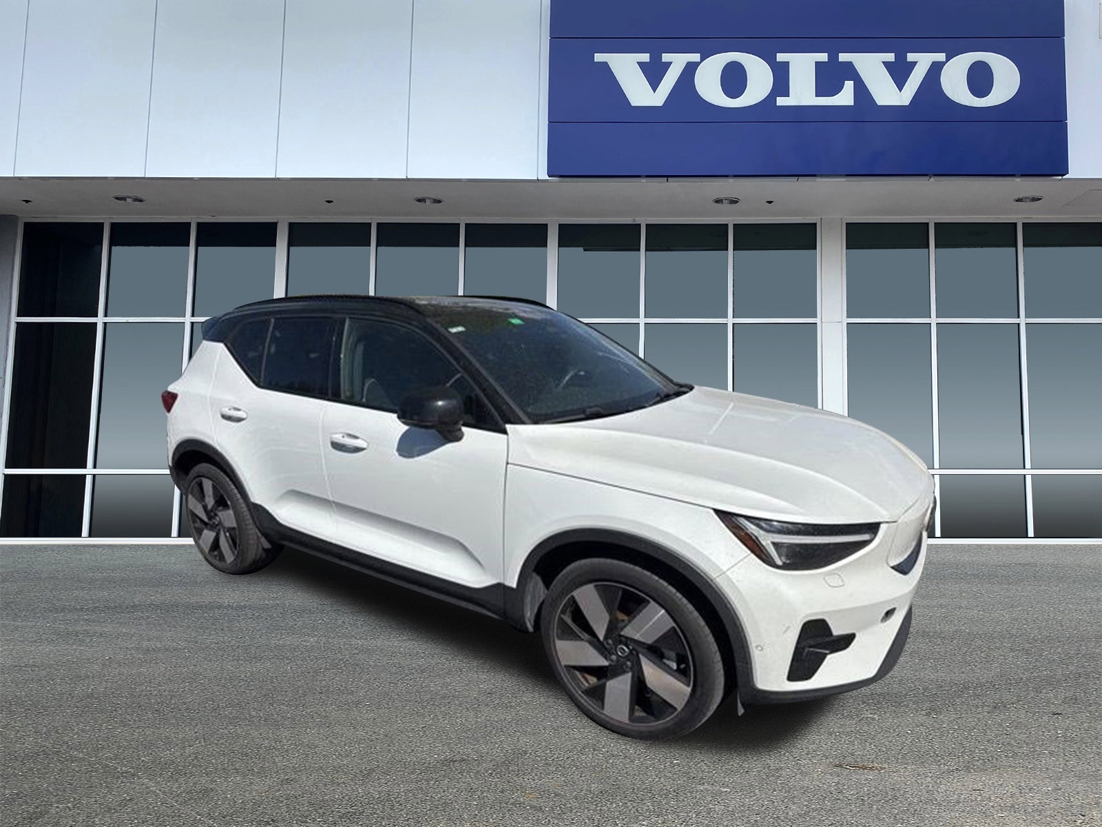 2023 Volvo XC40 Ultimate