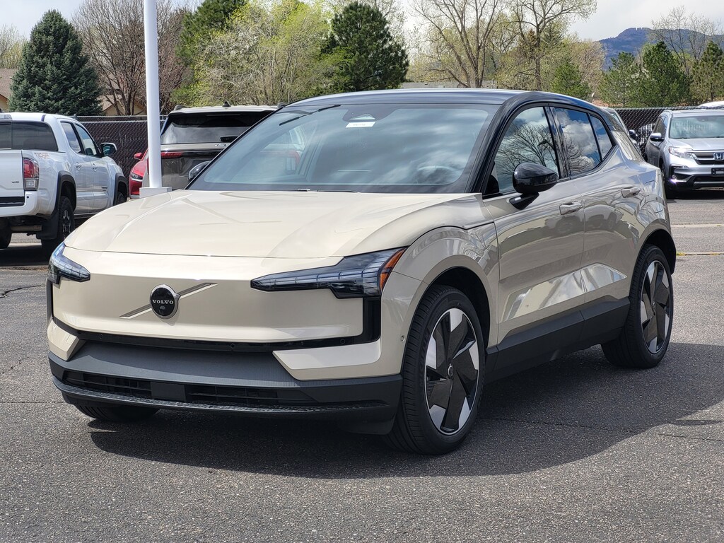 New 2026 Volvo EX30 Twin Motor Ultra SUV