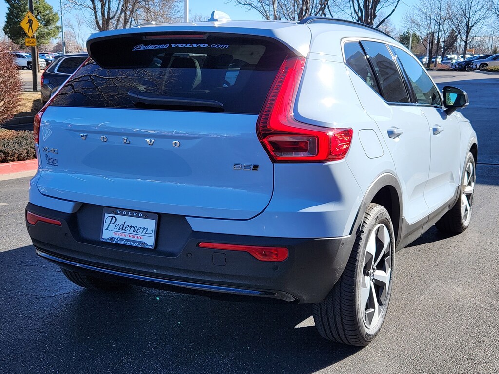 New 2026 Volvo XC40 B5 Plus SUV