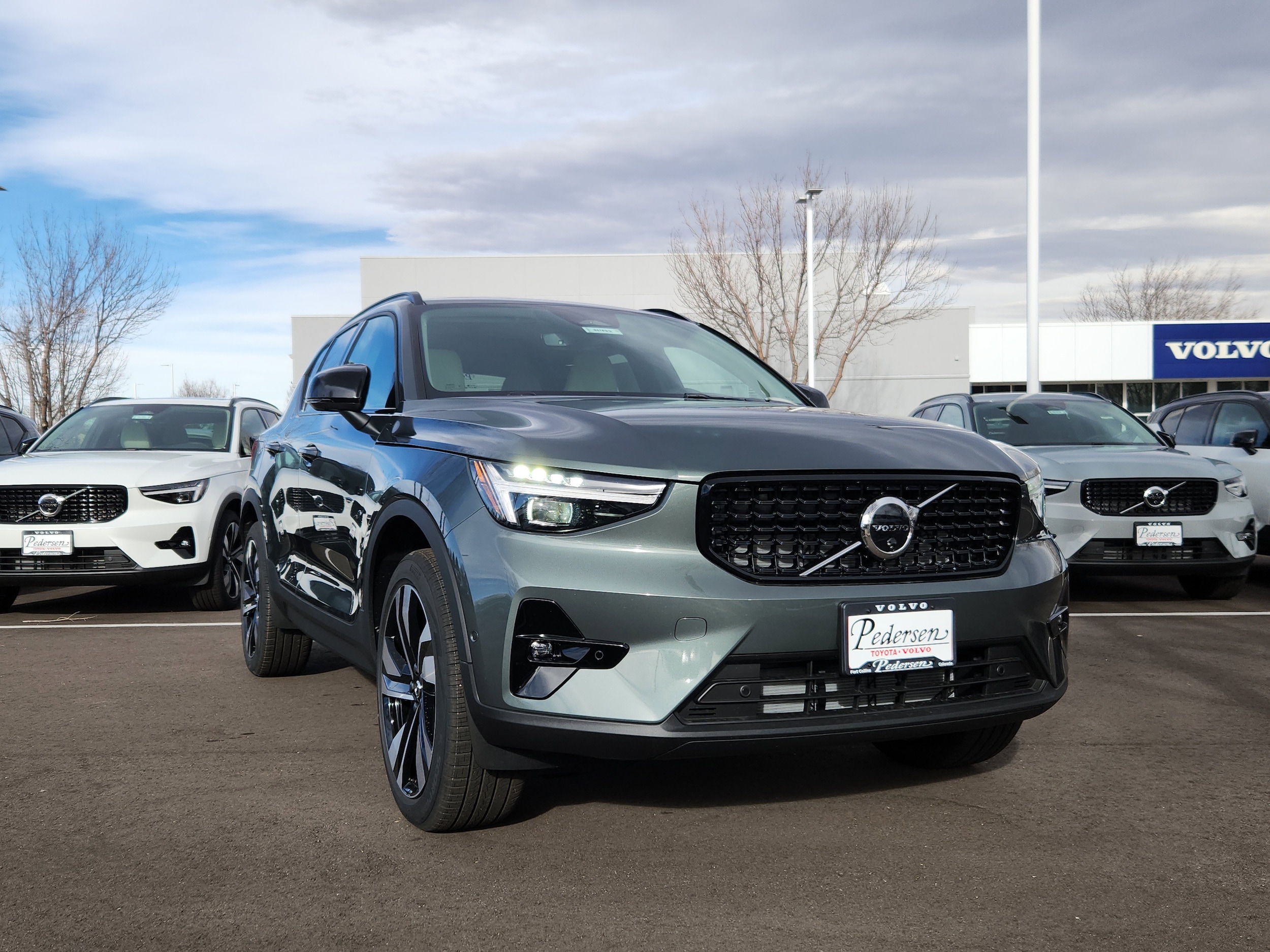 2026 Volvo XC40 SUV 