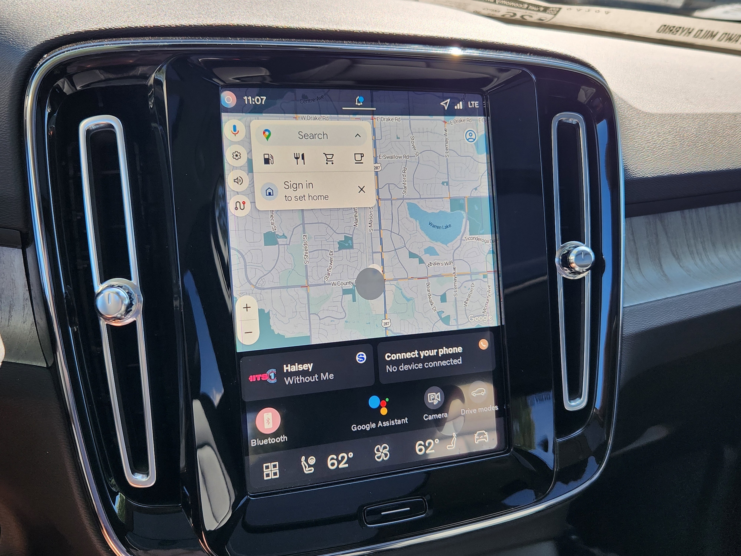 2026 Volvo XC40 Ultra - Photo 10