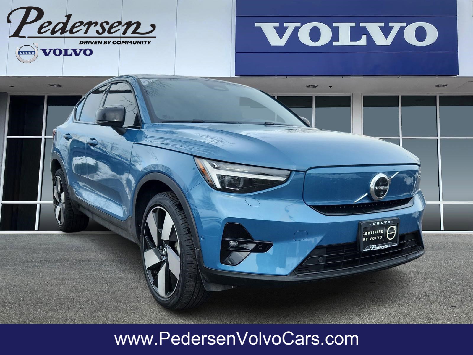 2023 Volvo C40 Ultimate's photo