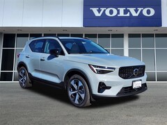 2026 Volvo XC40 B5 Plus AWD SUV