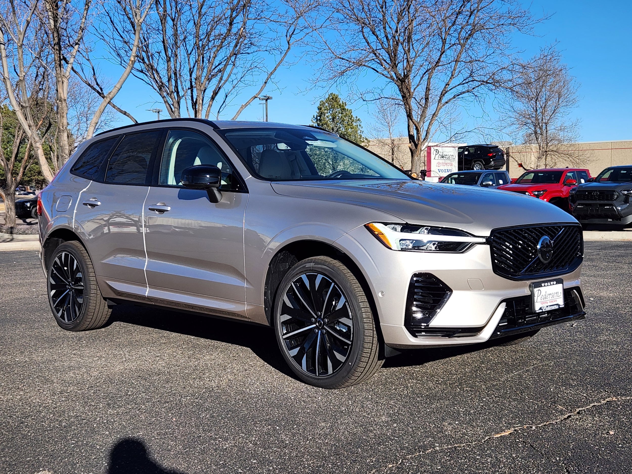 2026 Volvo XC60 Ultra's photo