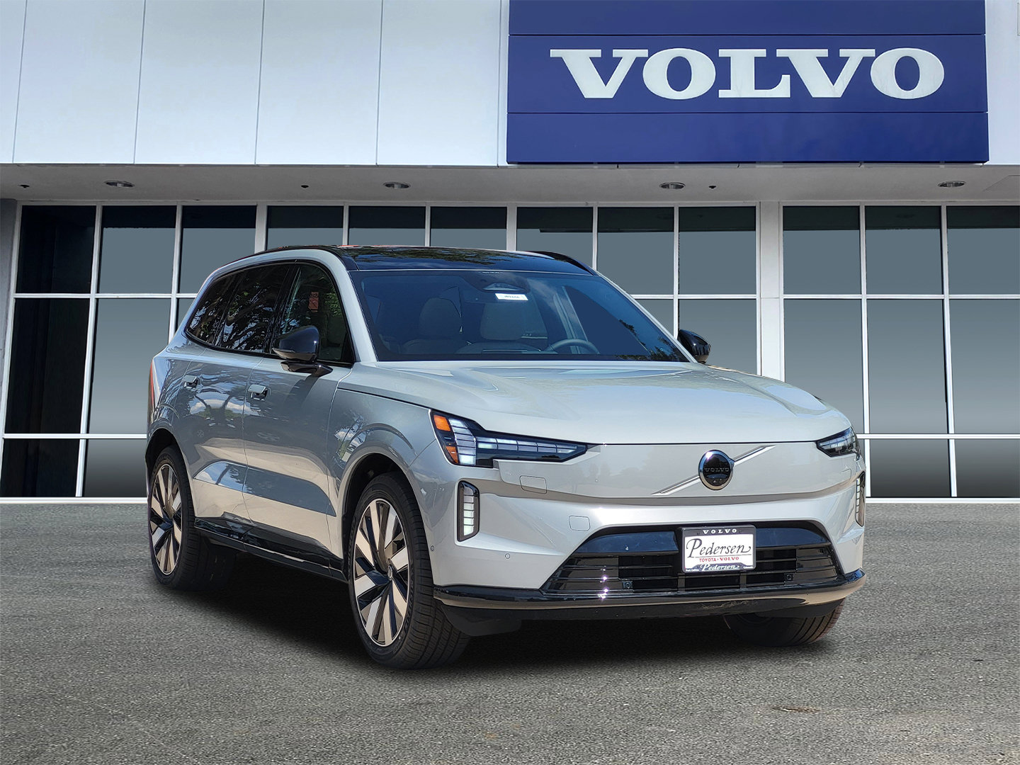 2026 Volvo EX90