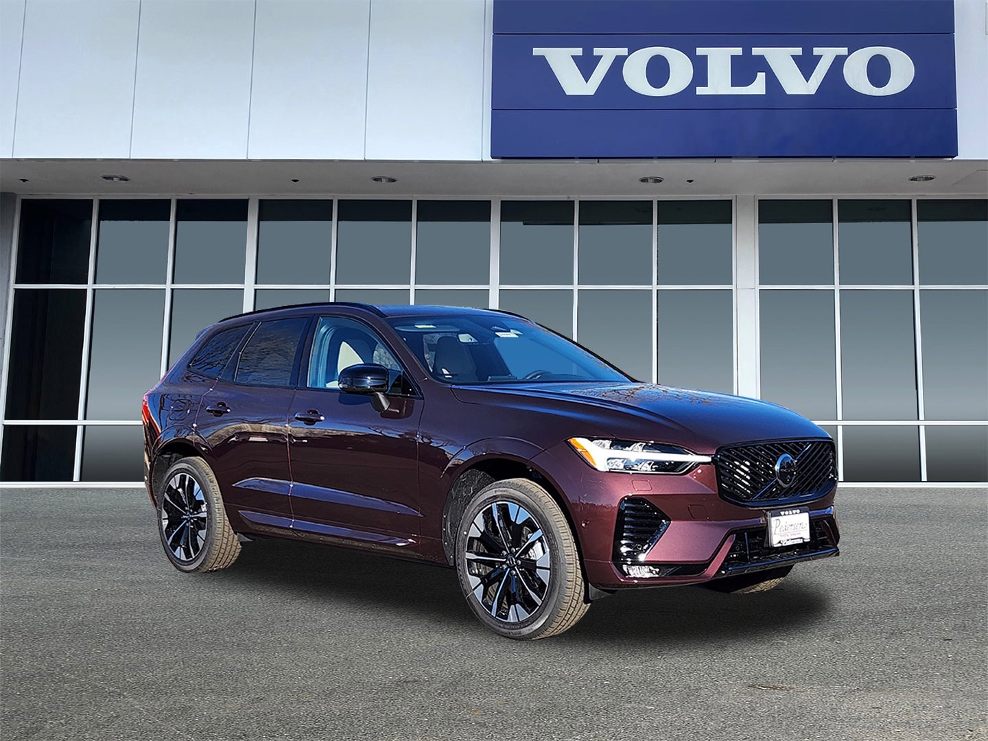 2026 Volvo XC60 B5 Plus Dark AWD's photo