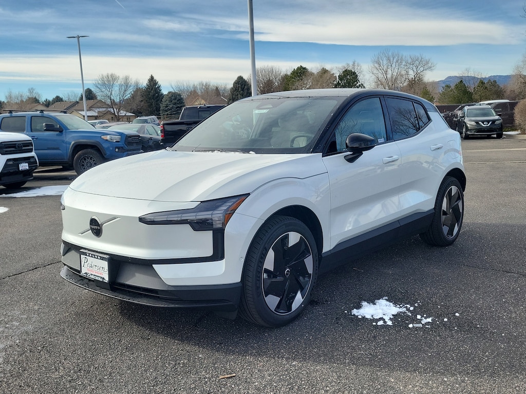 New 2025 Volvo EX30 Twin Motor Ultra SUV