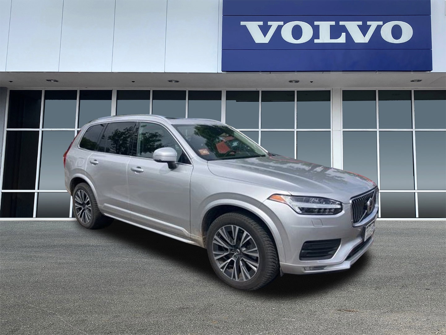 2021 Volvo XC90 T6 Momentum AWD's photo