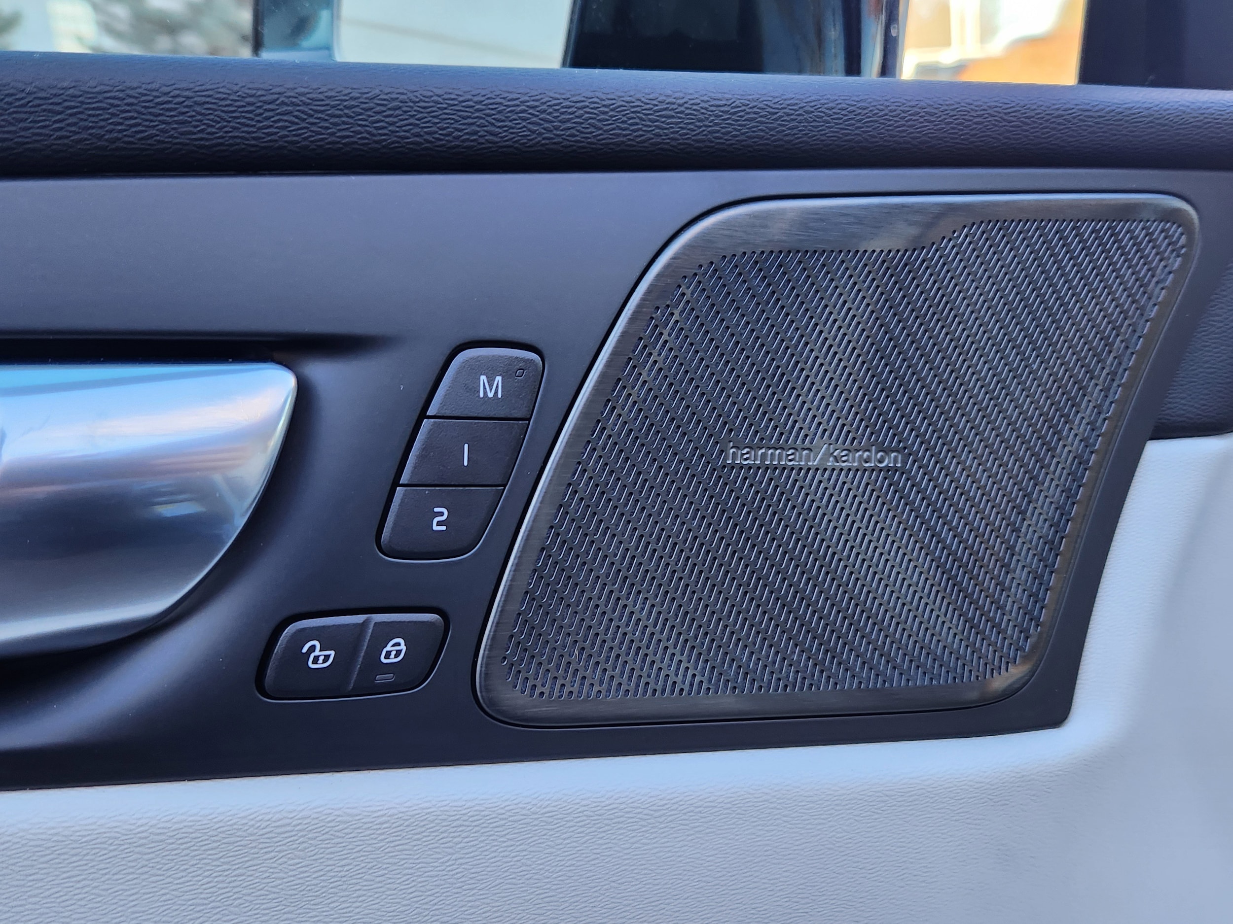 2026 Volvo XC60 Ultra - Photo 13