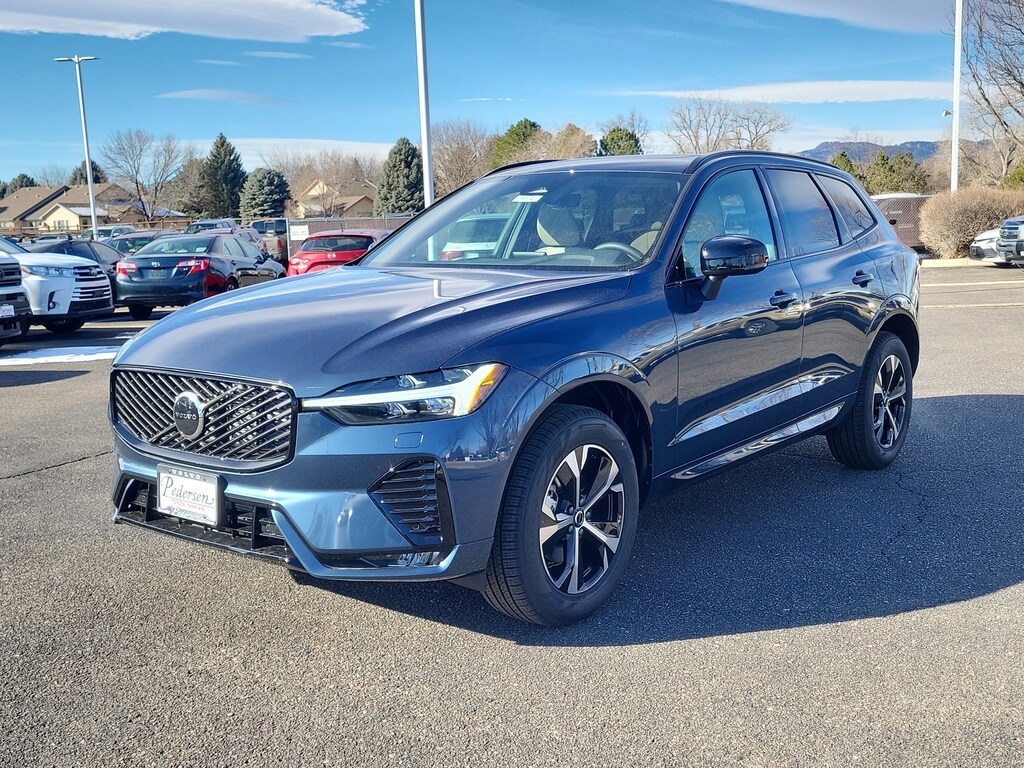 New 2026 Volvo XC60 B5 Core SUV