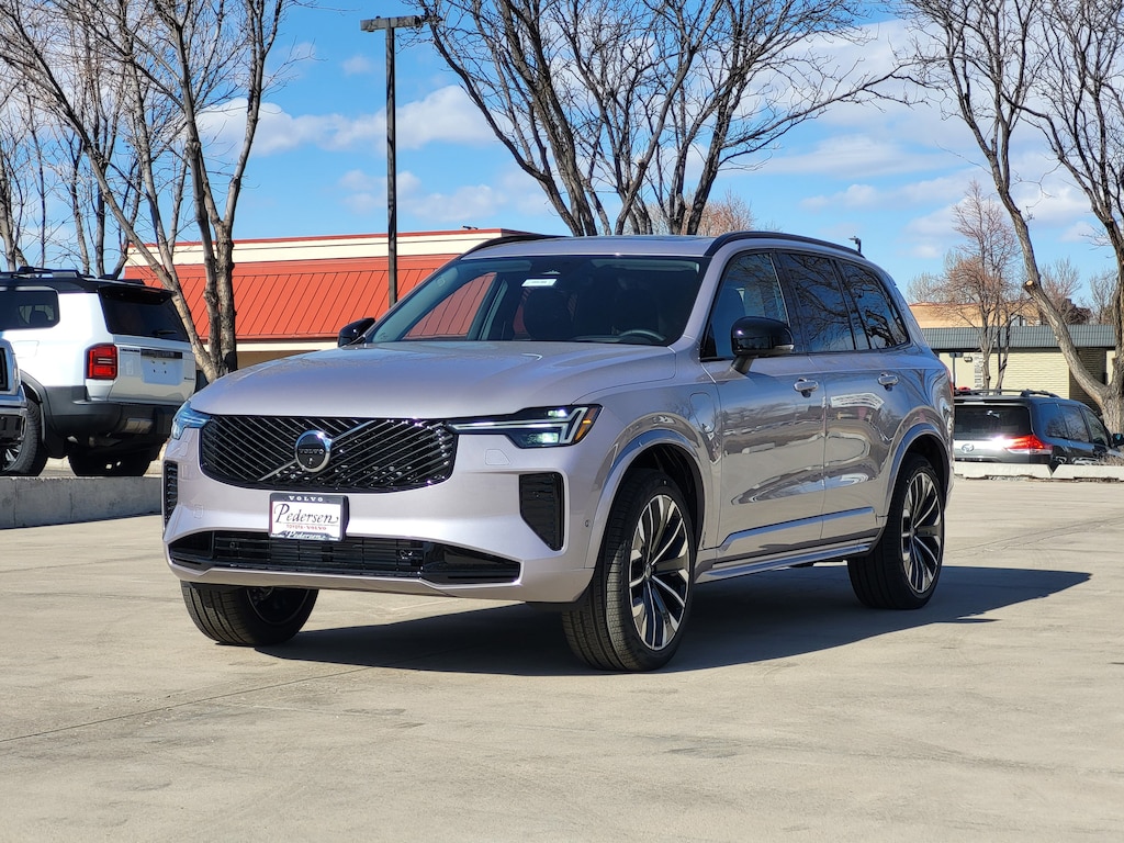 New 2026 Volvo XC90 plug-in hybrid T8 Ultra Dark Theme 6-Seater SUV