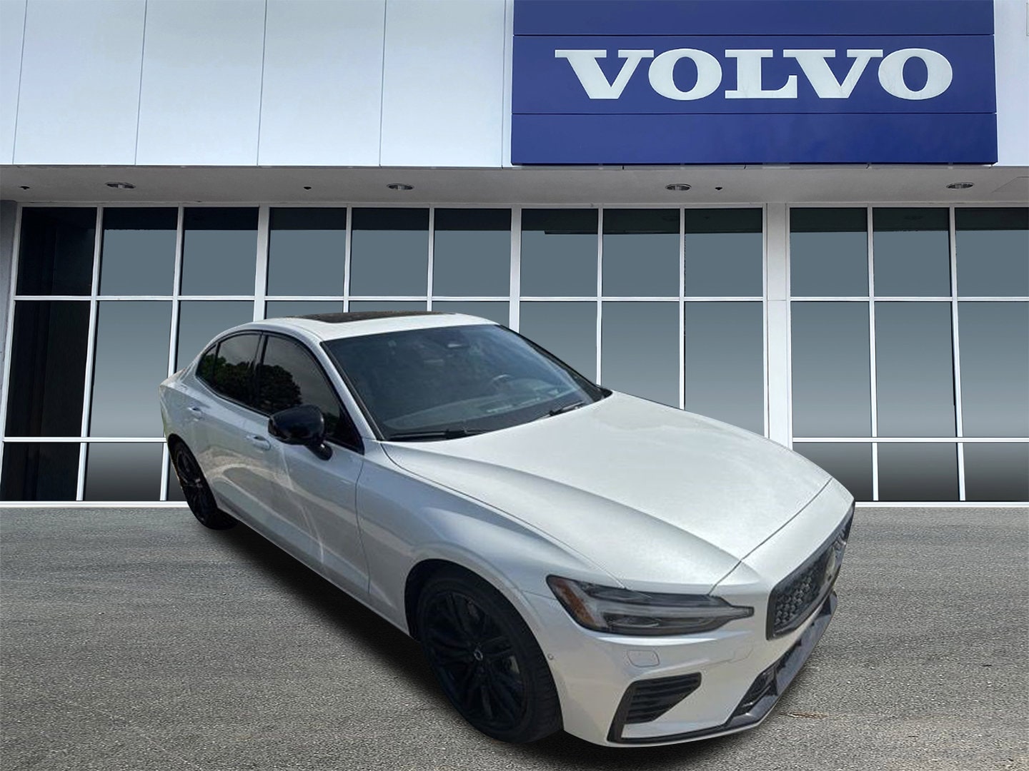 2024 Volvo S60 T8 Recharge Ultimate Black Edition AWD's photo