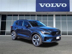 2026 Volvo XC40 B5 Plus SUV