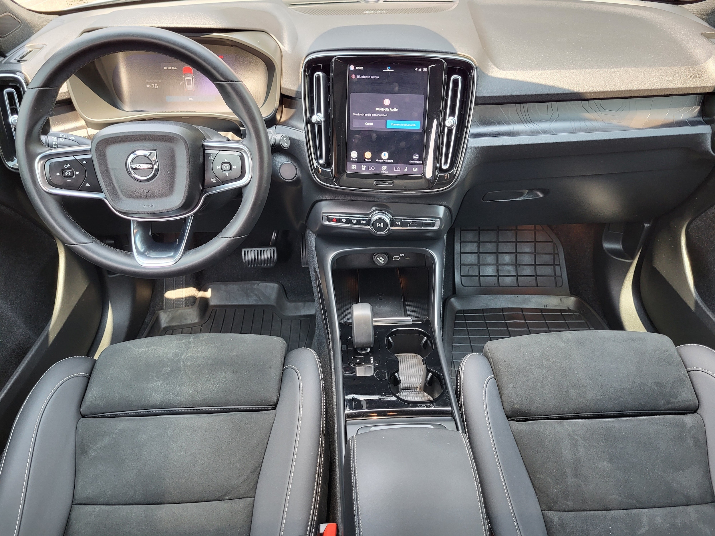 2023 Volvo XC40 Ultimate - Photo 22