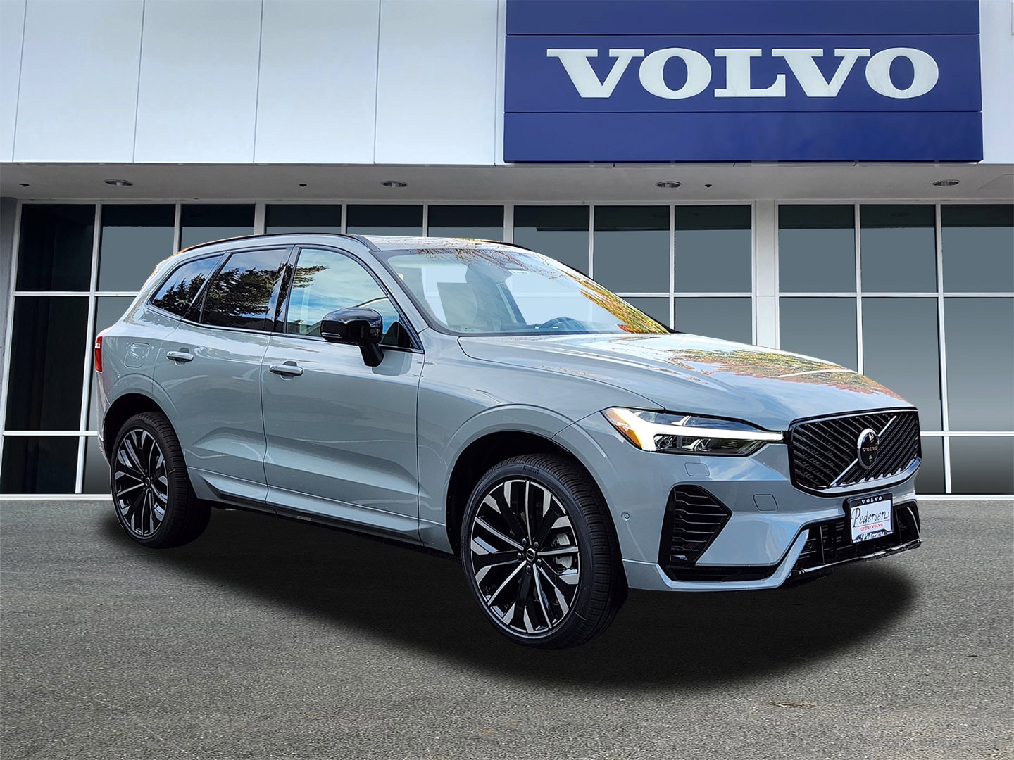 2026 Volvo XC60 Ultra's photo