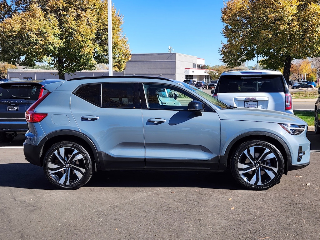 Certified 2023 Volvo XC40 B5 AWD Ultimate Dark SUV