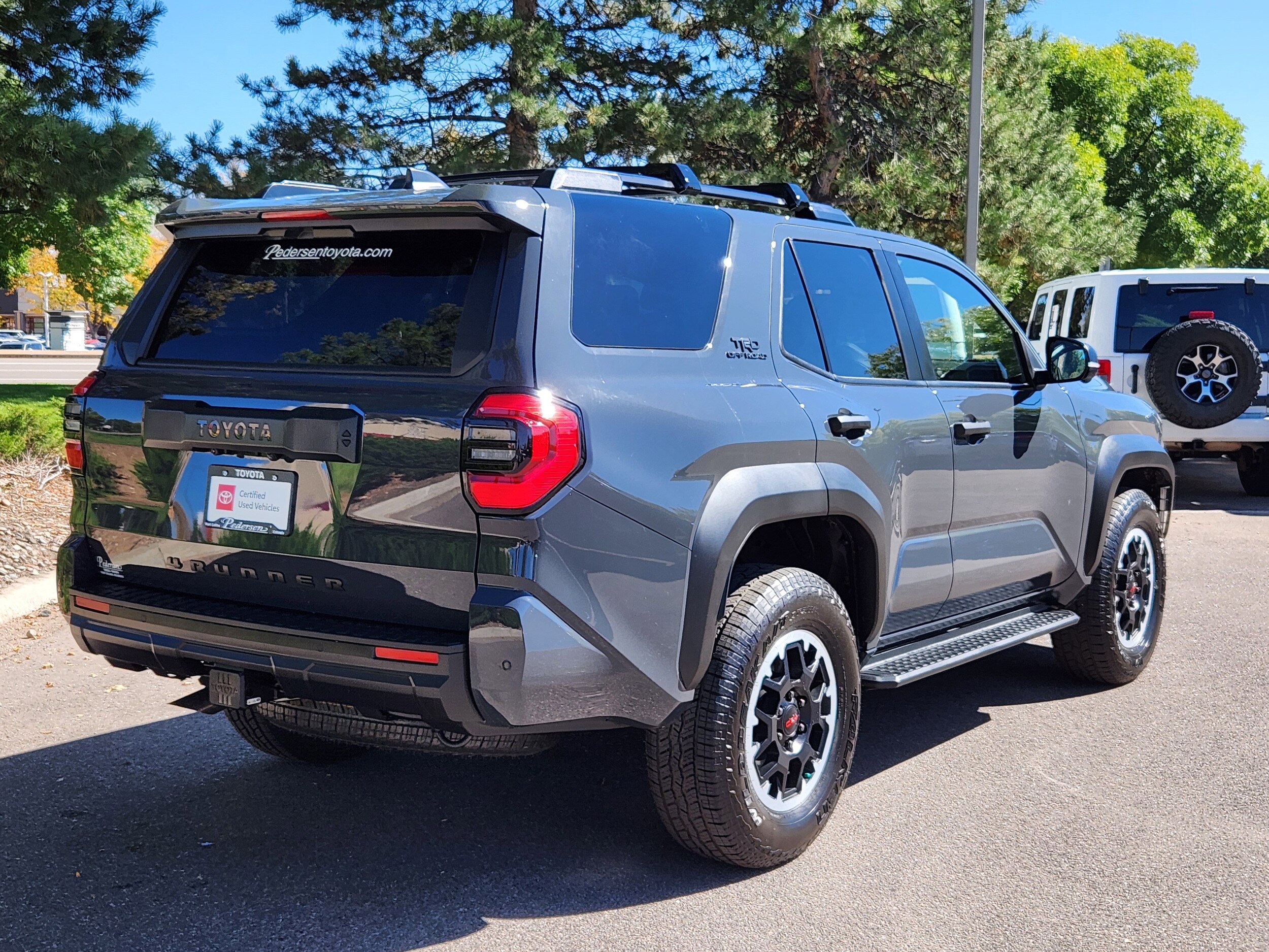 2025 Toyota 4Runner TRD Off-Road Premium photo 2