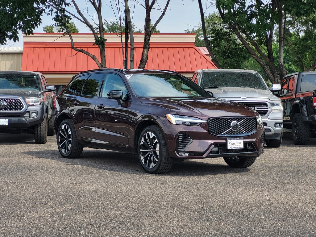 New 2026 Volvo XC60 B5 Plus SUV