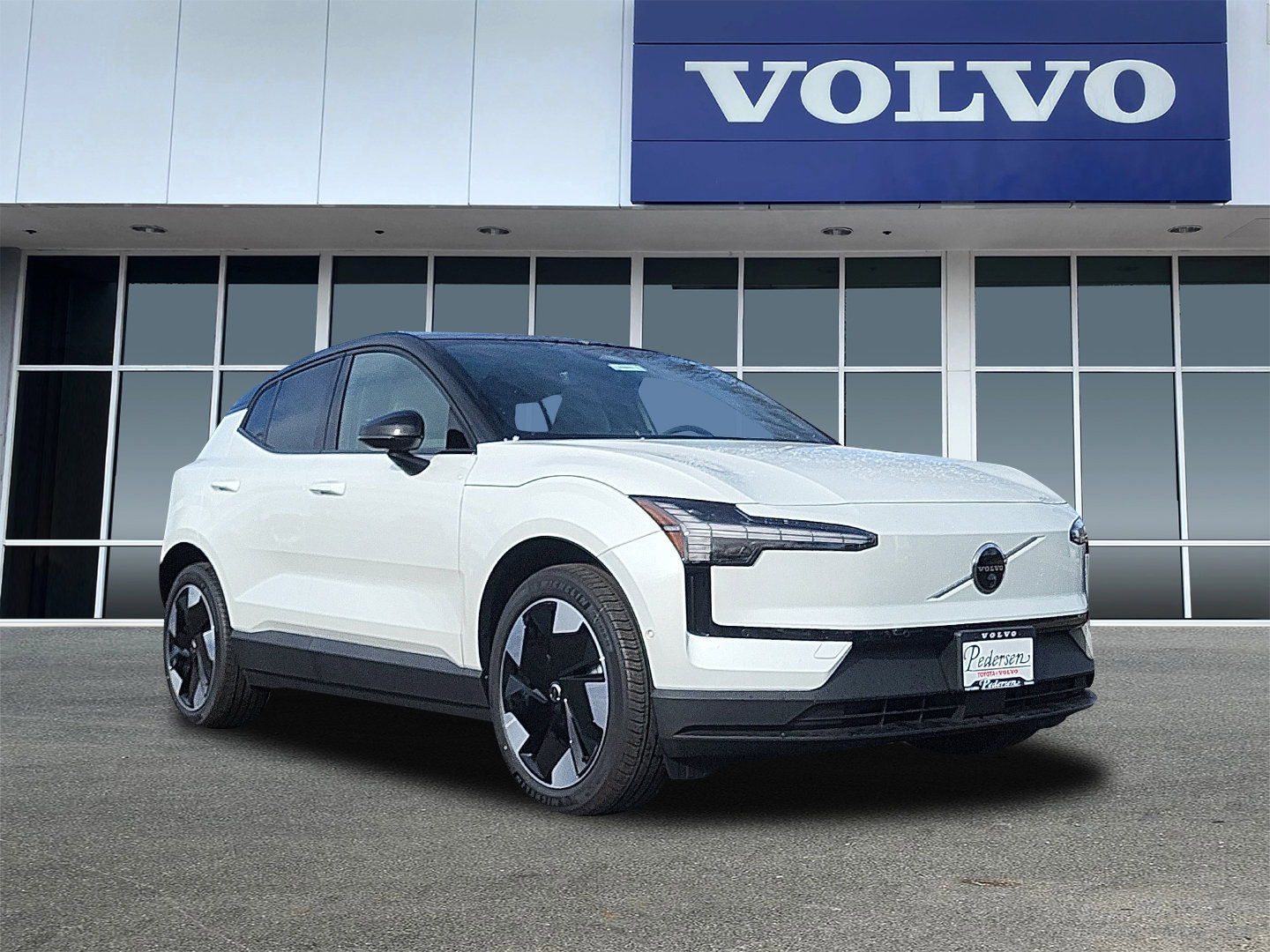2025 Volvo EX30 Twin Motor Performance Ultra's photo