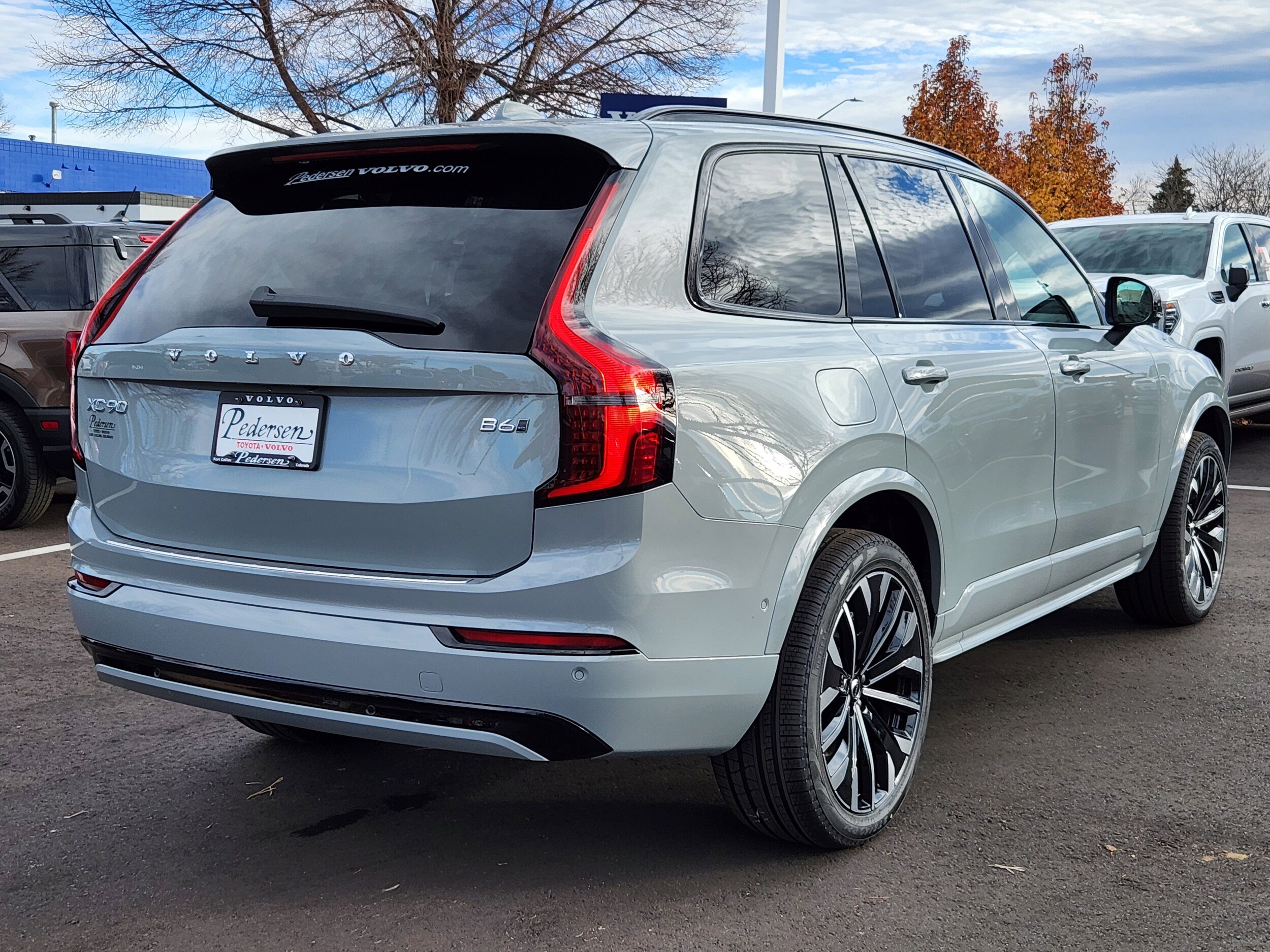 2026 Volvo XC90 photo 3