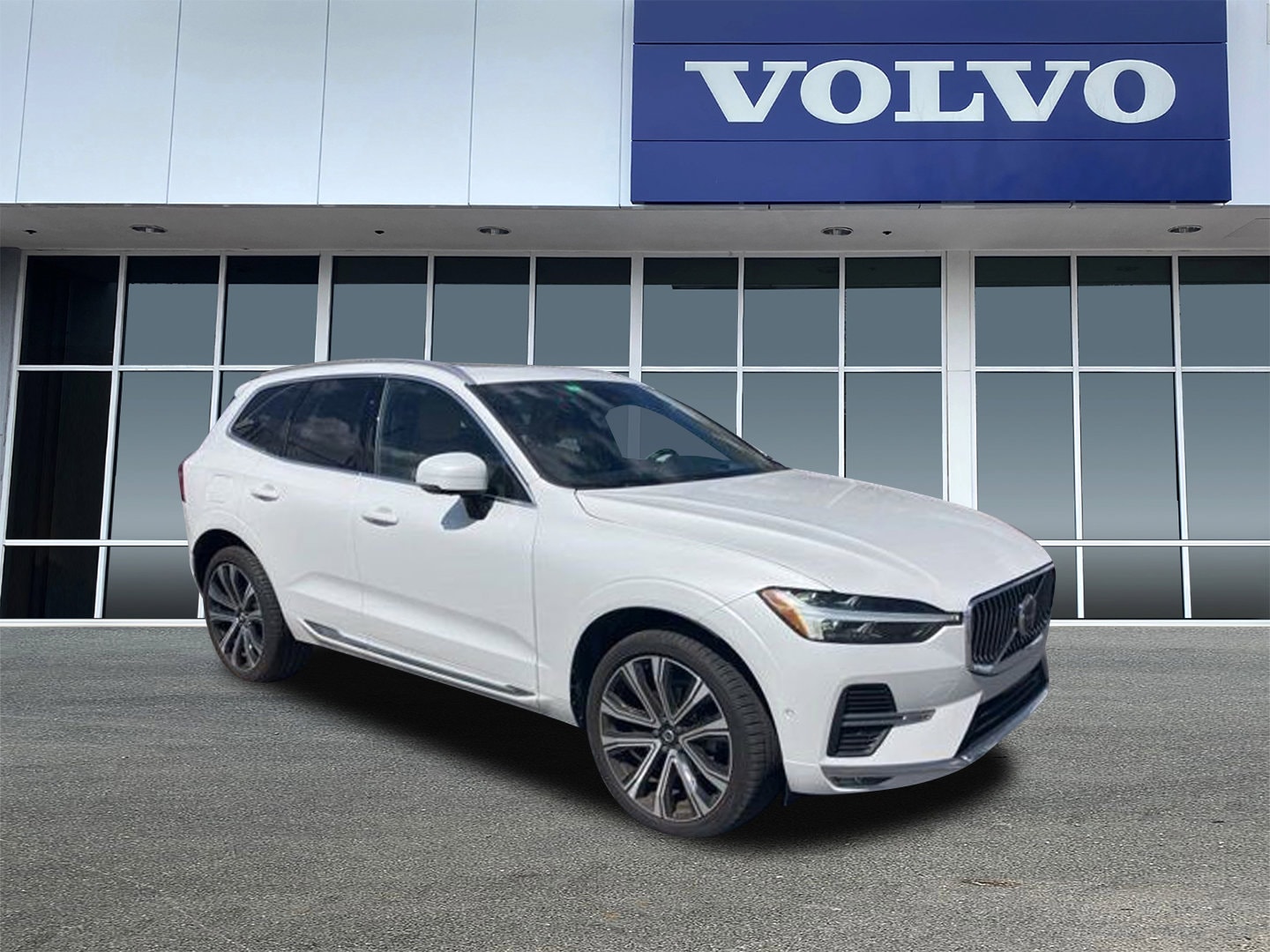 2023 Volvo XC60 SUV 