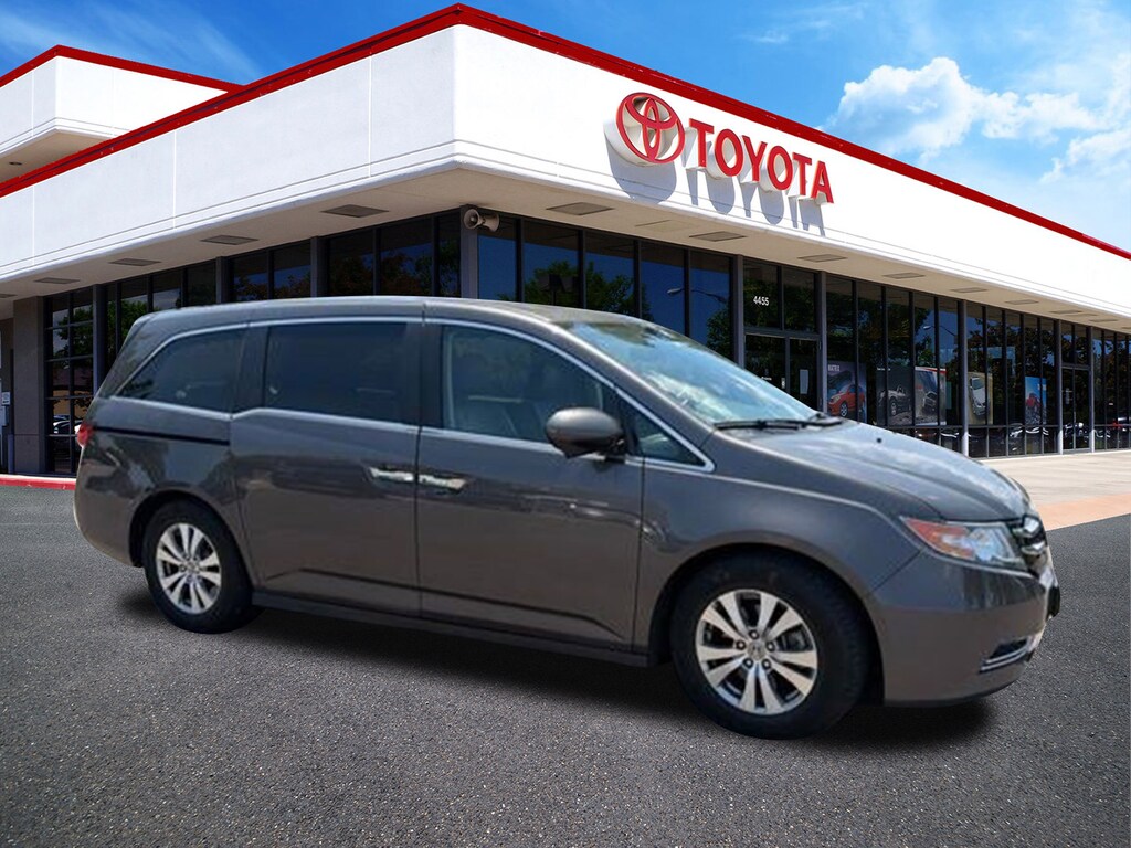 Used 2015 Honda Odyssey EX-L w/RES Van