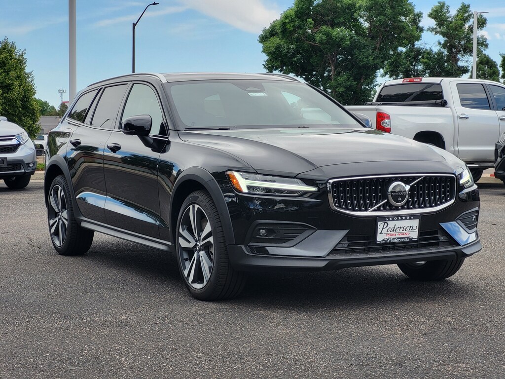 New 2026 Volvo V60 Cross Country B5 Plus Wagon