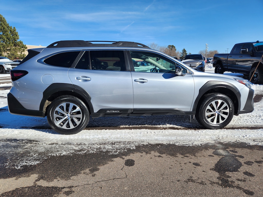 Used 2025 Subaru Outback Premium SUV