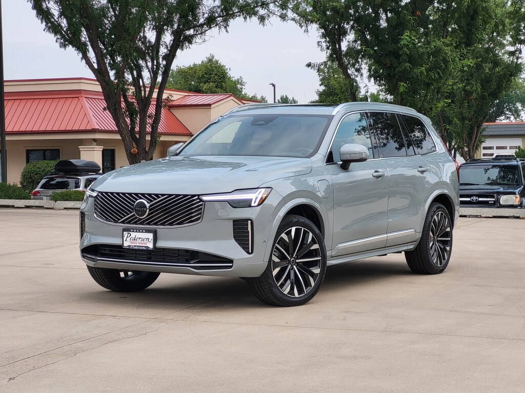 New 2026 Volvo XC90 plug-in hybrid T8 Plus 7-Seater SUV