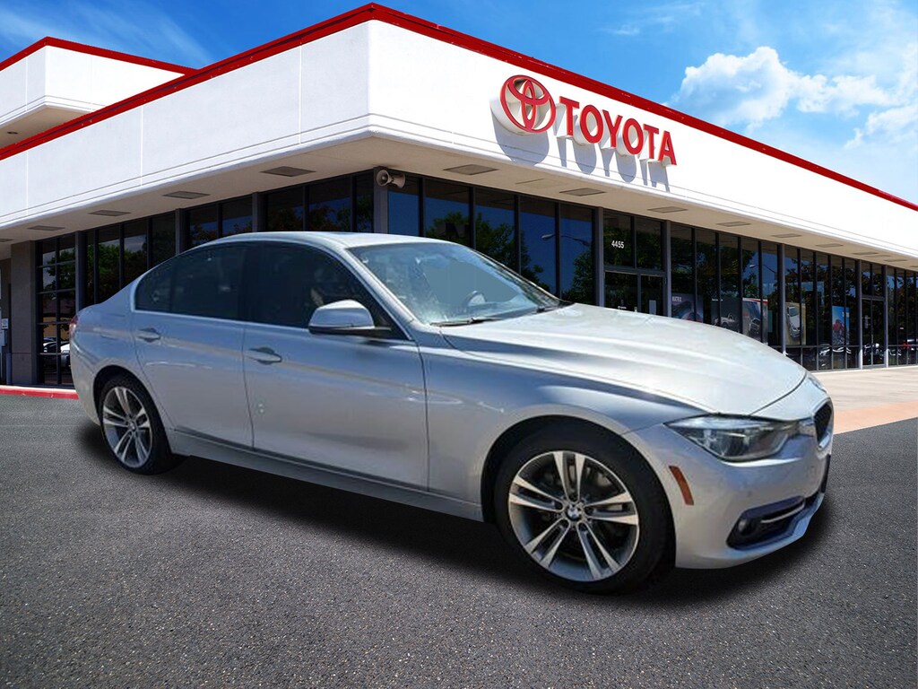 Used 2017 BMW 330i xDrive Sedan