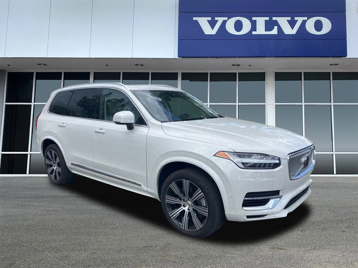 2024 Volvo XC90 T8 Recharge Plus Bright Theme 7-Seat 4WD's photo