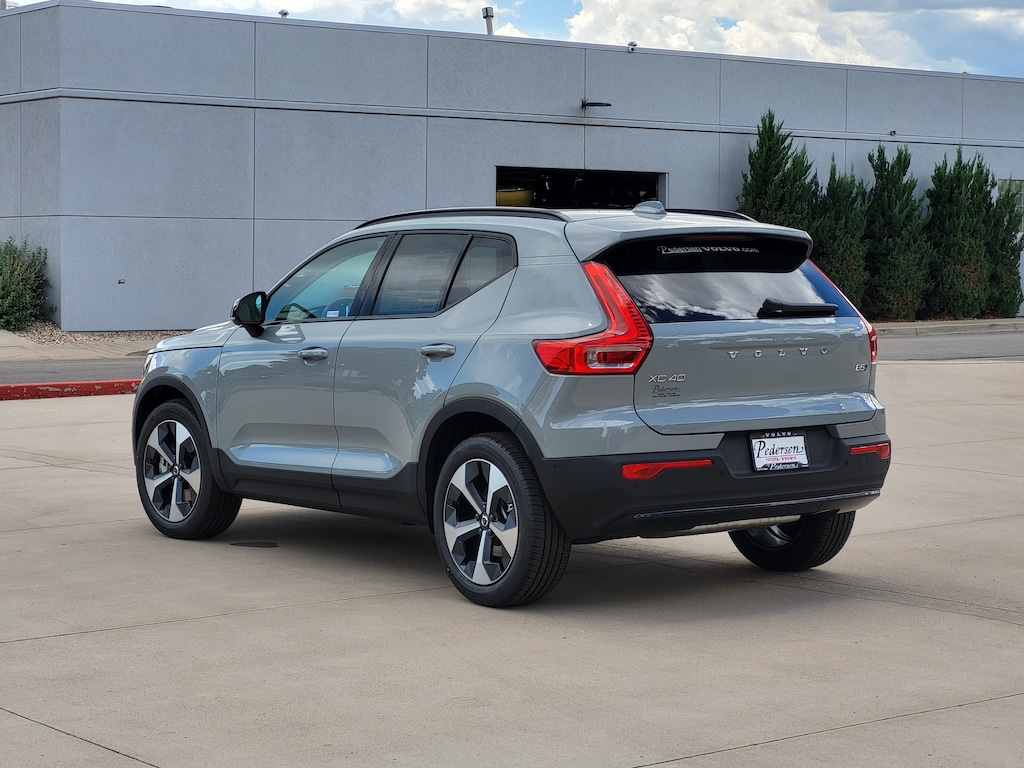 New 2026 Volvo XC40 B5 Plus SUV