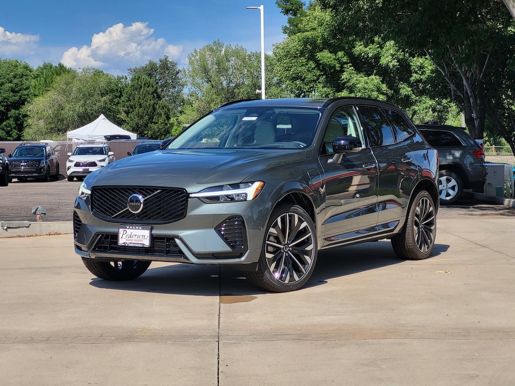 New 2026 Volvo XC60 plug-in hybrid T8 Ultra SUV