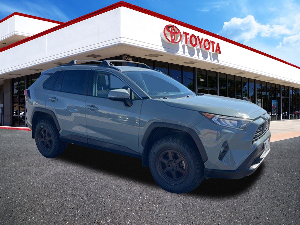 Used 2019 Toyota RAV4 XLE SUV