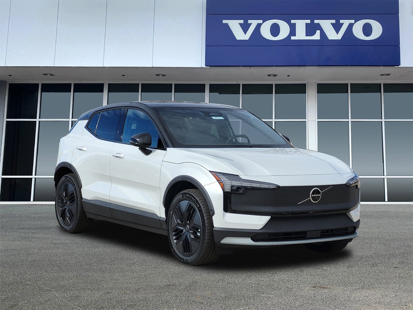 2026 Volvo EX30 Twin Motor Cross Country Ultra's photo