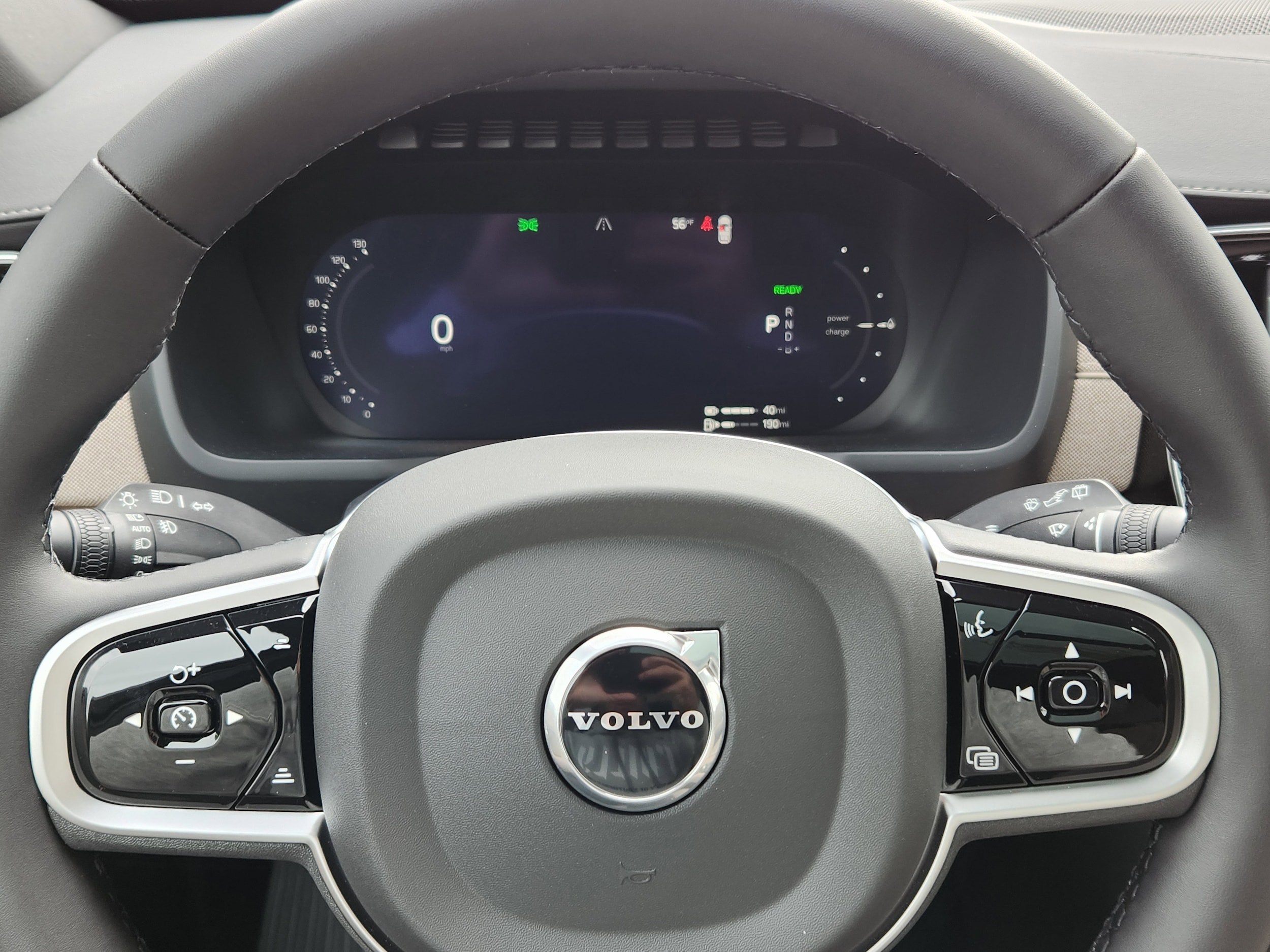 2026 Volvo XC90 Plus - Photo 9