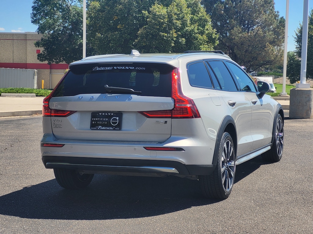 Certified 2024 Volvo V60 Cross Country B5 Ultimate Wagon