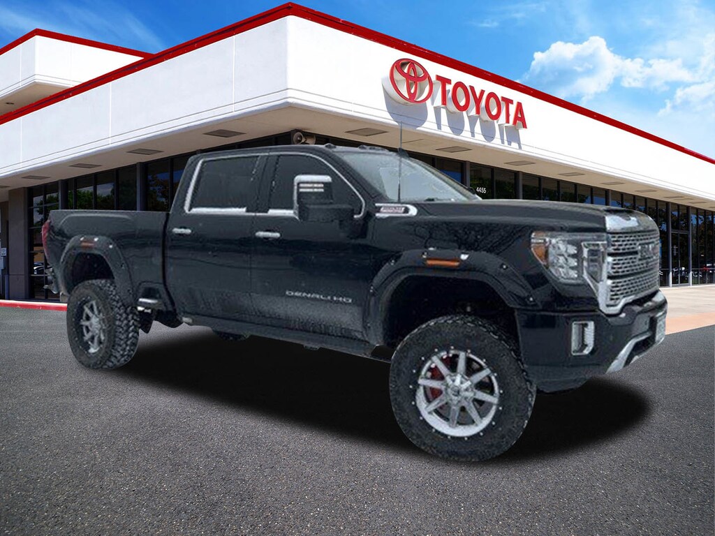 Used 2020 GMC Sierra 2500HD Denali Truck Crew Cab