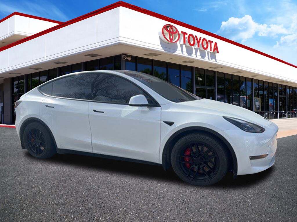 Used 2023 Tesla Model Y Performance SUV