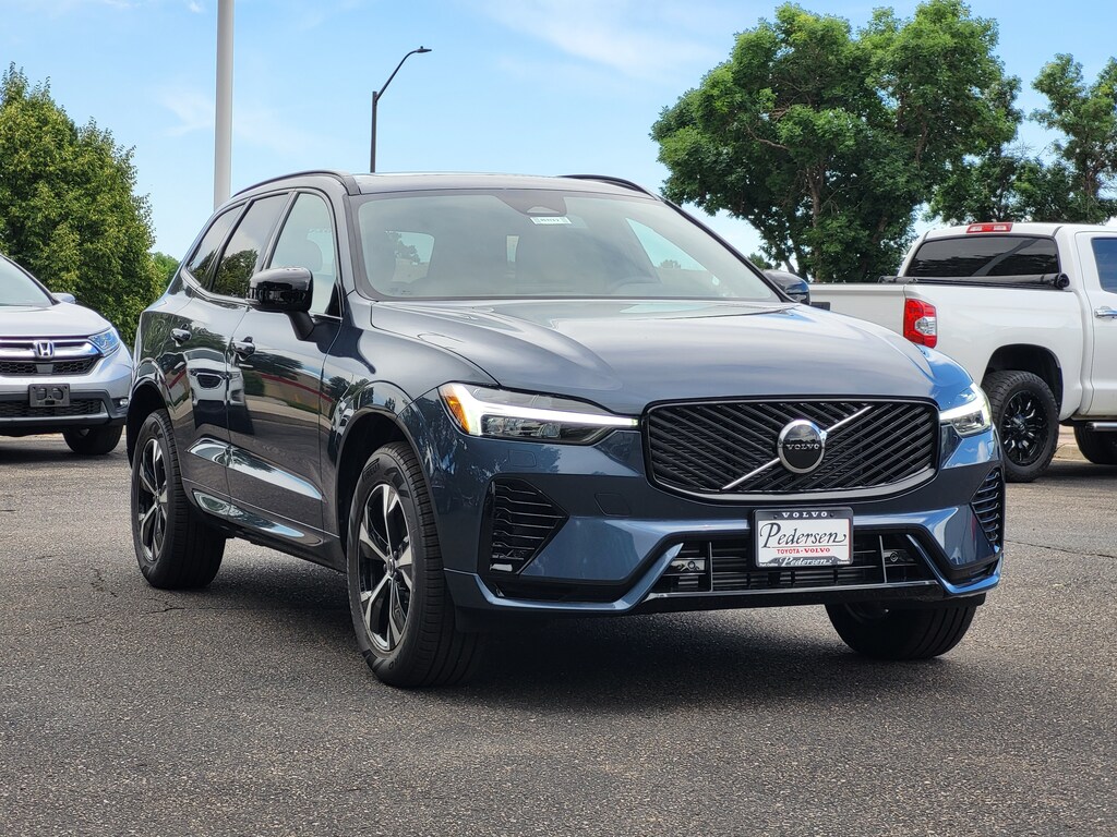 New 2026 Volvo XC60 plug-in hybrid T8 Core SUV