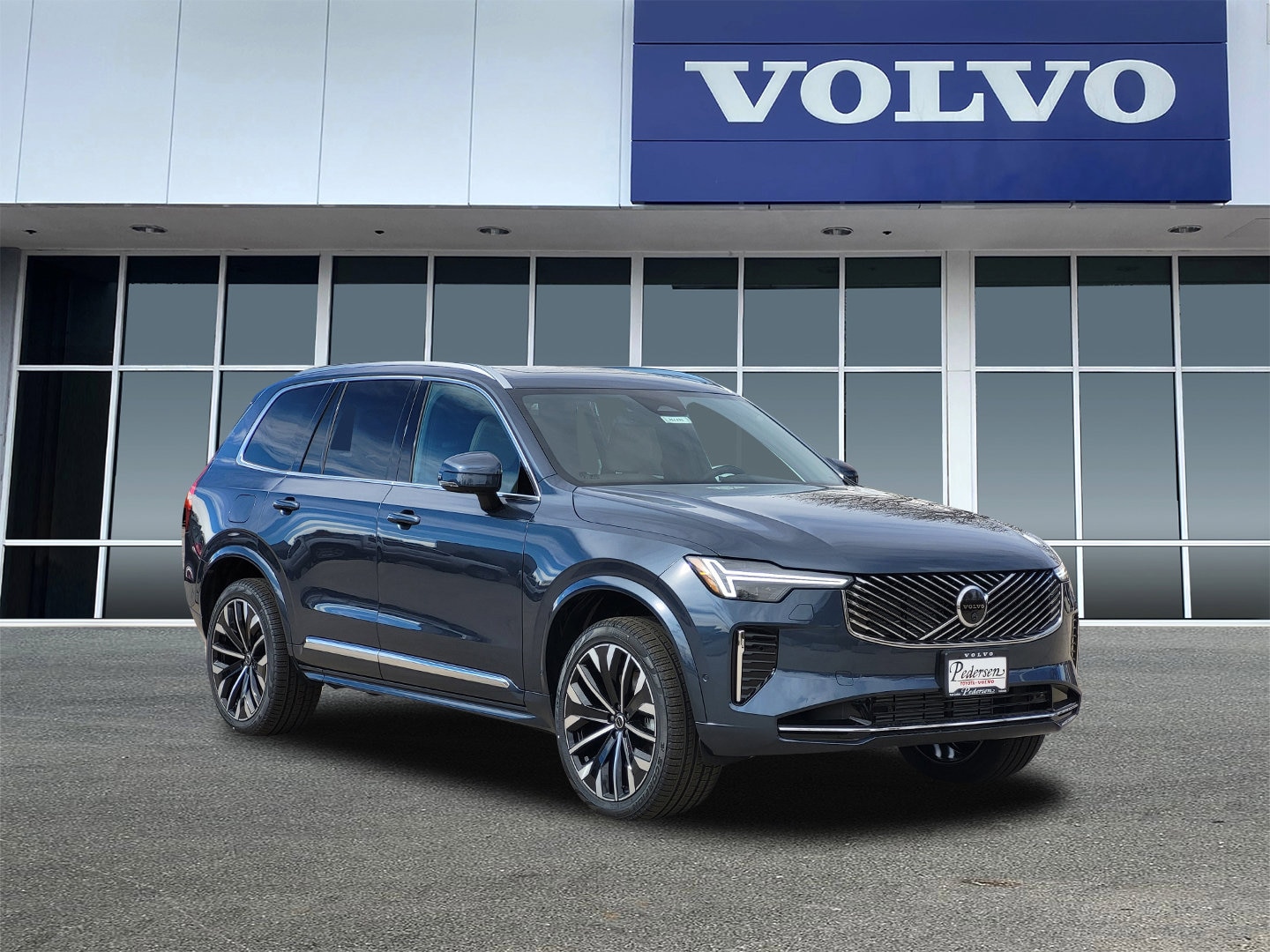 2026 Volvo XC90 T8 Recharge Plus Bright 7-Seat 4WD's photo