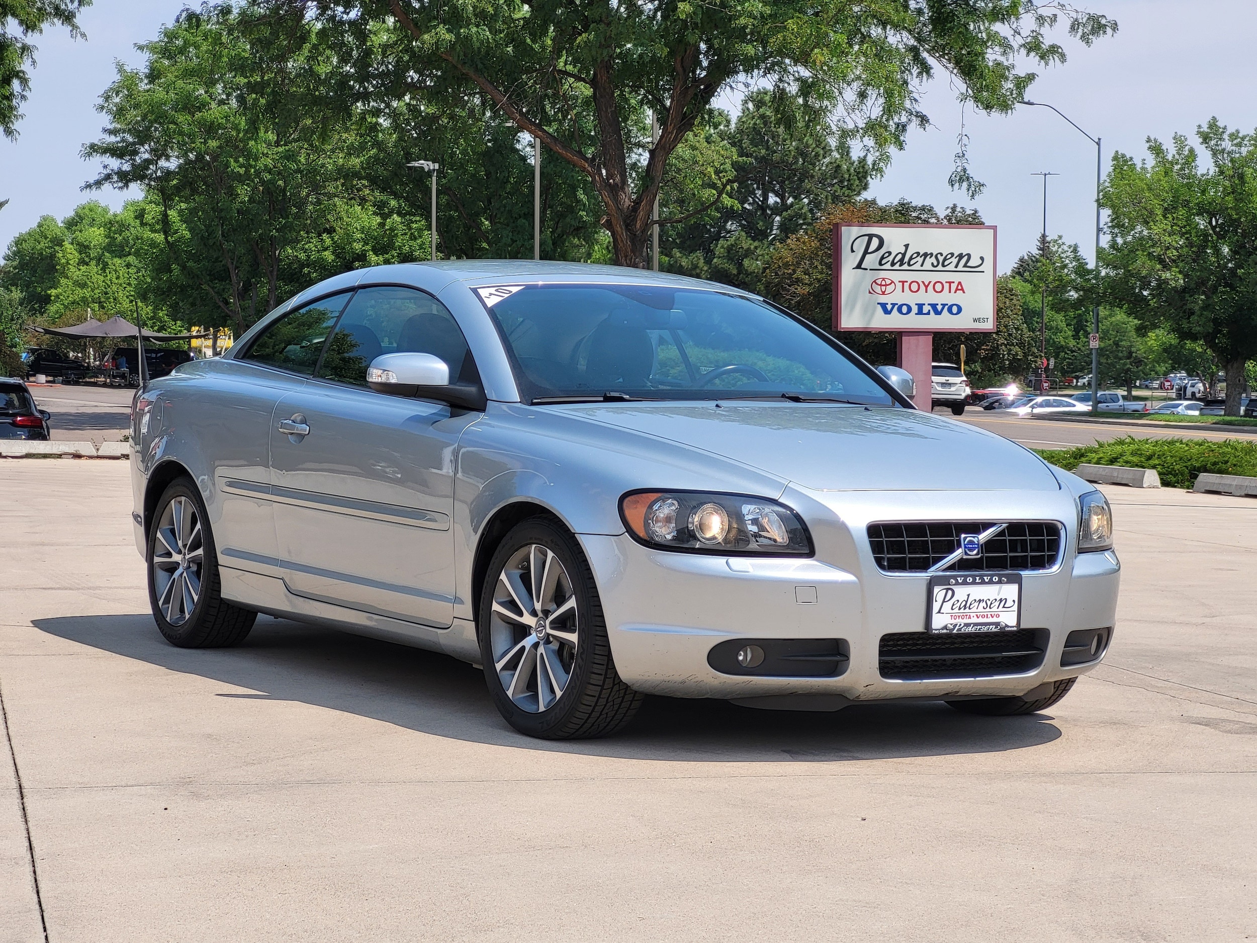 Used 2010 Volvo C70 T5 with VIN YV1672MC4AJ092032 for sale in Fort Collins, CO