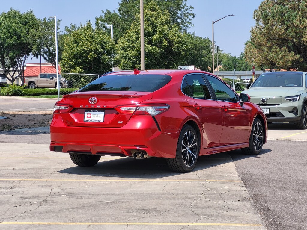 Used 2019 Toyota Camry SE Sedan
