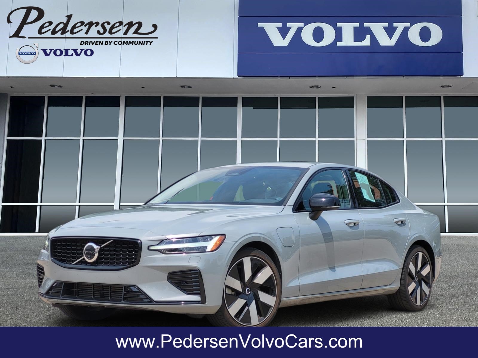 2024 Volvo S60 Recharge Plug-In Hybrid