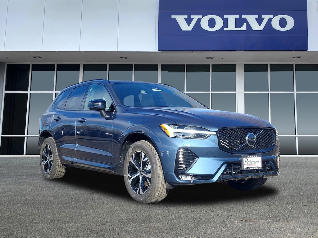 New 2026 Volvo XC60 B5 Core SUV