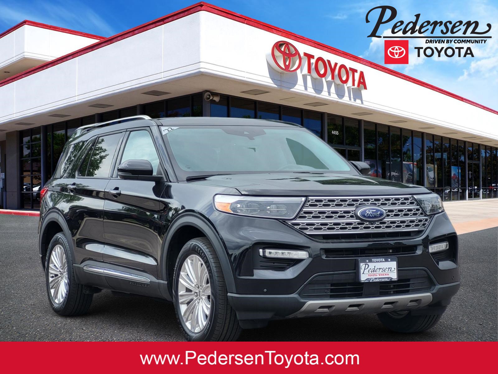 2022 Ford Explorer Limited 4WD's photo