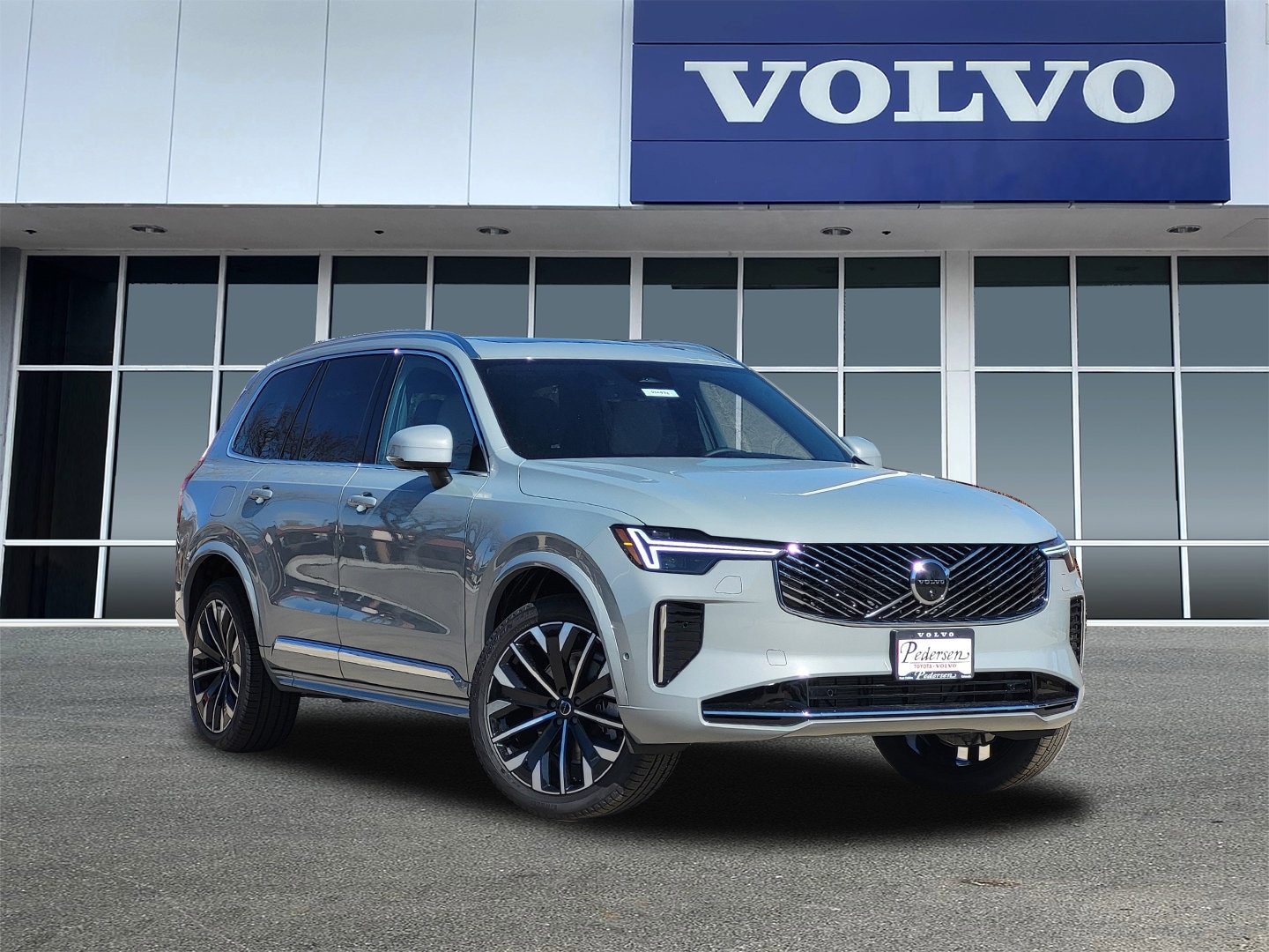 2026 Volvo XC90 B6 Plus Bright 6-Seater 4WD's photo