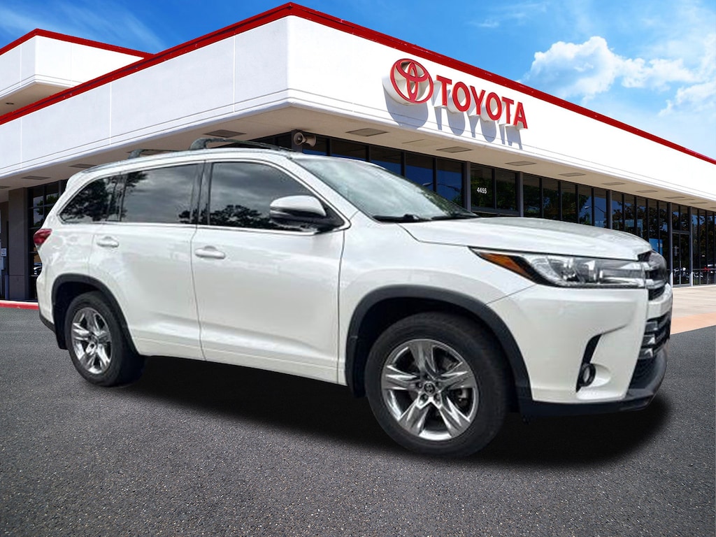 Used 2018 Toyota Highlander Limited V6 SUV